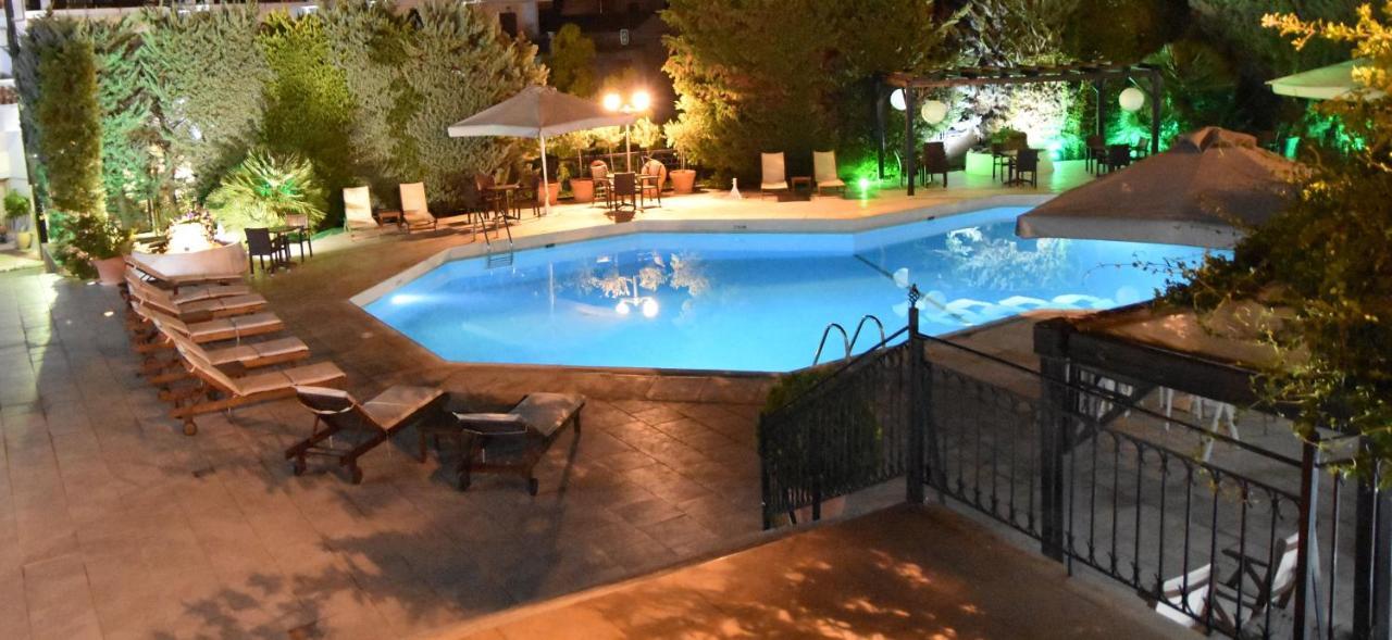 Merope Hotel Karlovassi Dış mekan fotoğraf