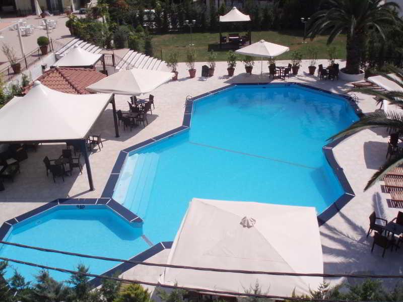 Merope Hotel Karlovassi Dış mekan fotoğraf